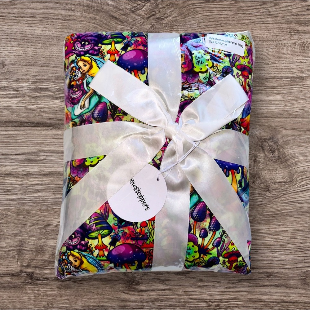 NIB Showstoppers Bamboo Blanket